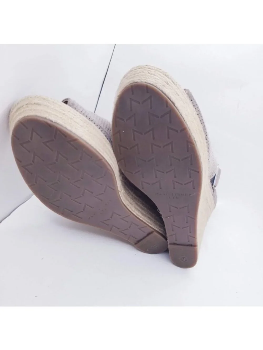 Marc Fisher Alison Taupe Suede Leather Espadrille Wedge Sandals Women's Size 9